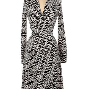 Bisou Bisou Black&White Dress Size 8 - Monochrome Pattern